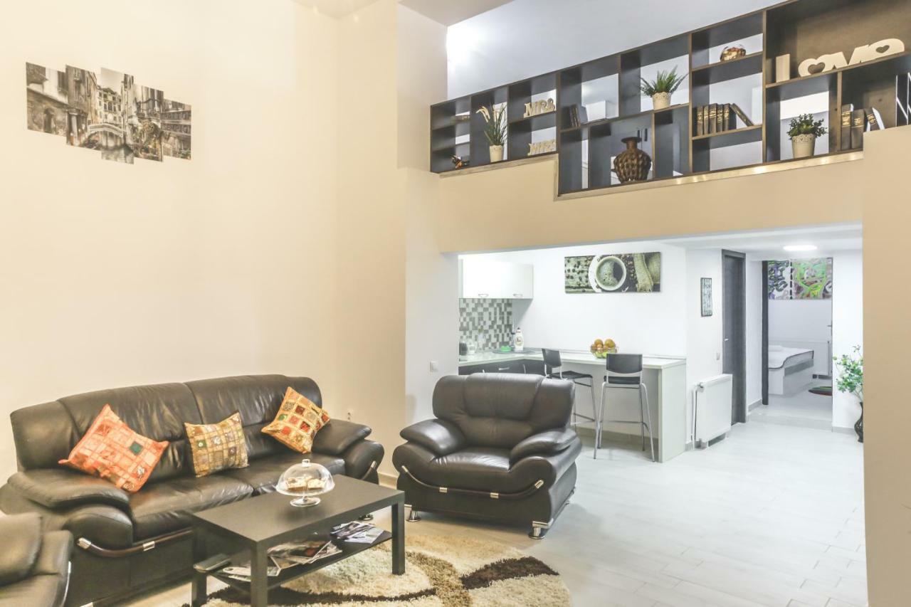 ブカレストVictoria Duplex Apartamentアパートメント エクステリア 写真