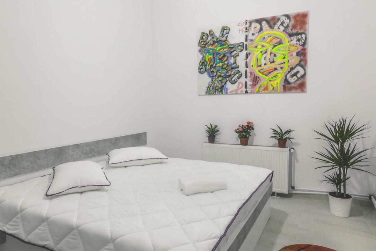 ブカレストVictoria Duplex Apartamentアパートメント エクステリア 写真