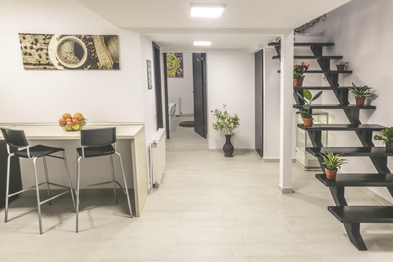 ブカレストVictoria Duplex Apartamentアパートメント エクステリア 写真