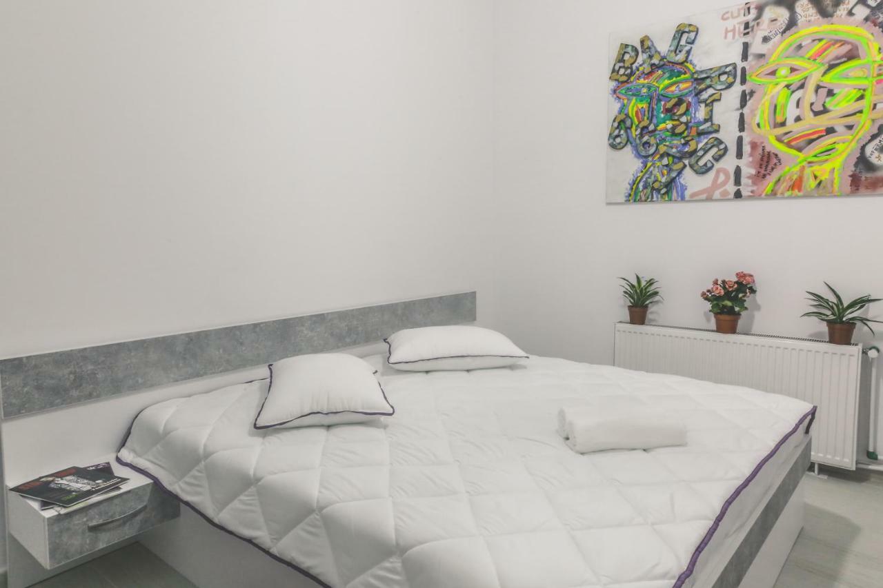 ブカレストVictoria Duplex Apartamentアパートメント エクステリア 写真